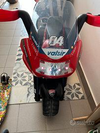 Moto PegPerego Desmosedici