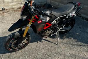 Aprilia Dorsoduro 750