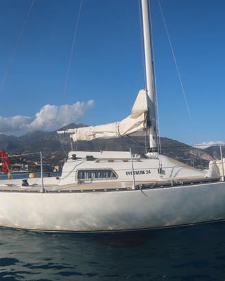 barca a vela eygthene 24 pronta a navigare