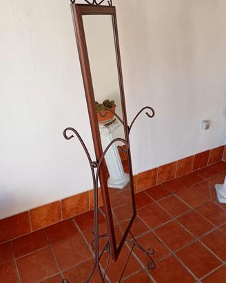 specchio con struttura ferro battuto 