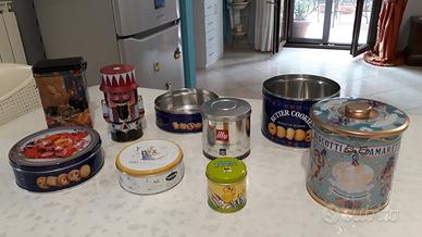 Lotto di contenitori di latta