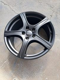 Cerchi 18” e gomme 215/40/18