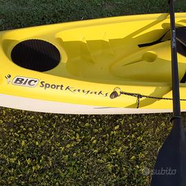 Kayak bic 3+1 posti+2 pagaie+2 giubbini + carrello