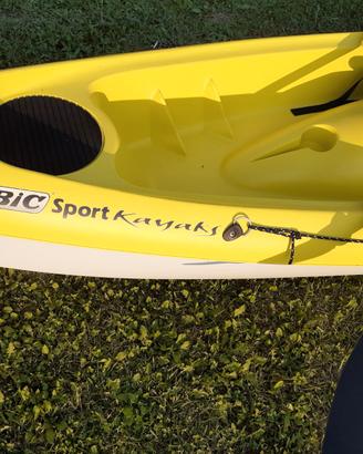 Kayak bic 3+1 posti+2 pagaie+2 giubbini + carrello