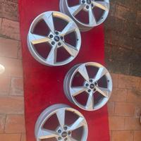 Cerchi in lega Audi Q3 sportback 18