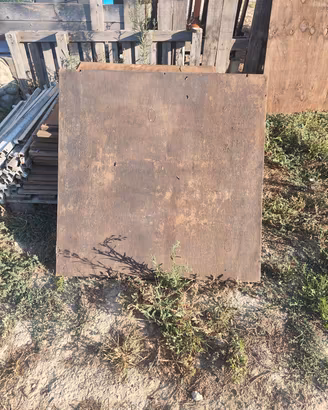 Pedana modulare componibile 4x4,in ferro e legno 1