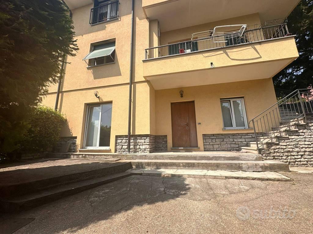 Appartamento di 100 m² con 3 locali e box auto a G - Vista 5