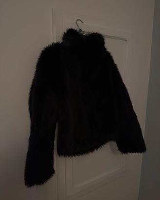 Cappotto in pelliccia nera da donna