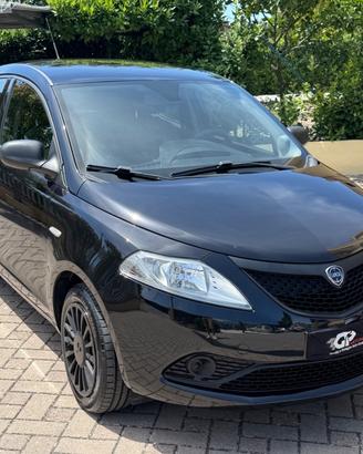 Lancia Ypsilon 1.2 69 CV 5 porte Elefantino Blu