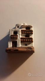 Casetta in terracotta fatta a mano