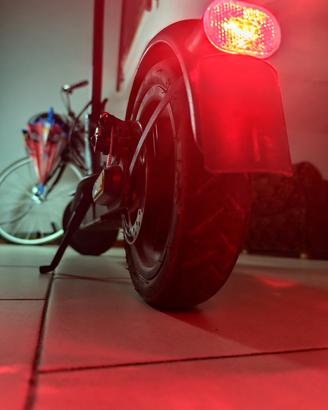 MONOPATTINO ELETTRICO Xiaomi  Electtric  scooter 