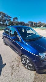 RENAUT TWINGO 1.0 CAMBIO AUTOMATICO CON GPS A LIBR