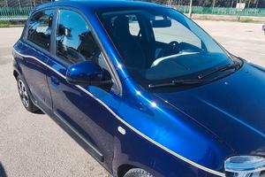 RENAUT TWINGO 1.0 CAMBIO AUTOMATICO CON GPS A LIBR