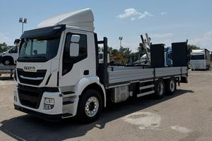 IVECO X WAY 460 CON RAMPE POSTERIORI IDRAULICHE