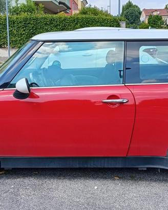 Mini Cooper 1.6 benzina da 116cv (85 kW)