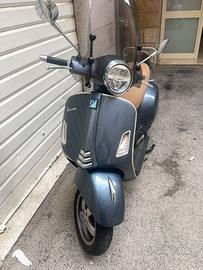 Vespa gts 300 hpe piaggio