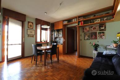 4 LOCALI A MARMIROLO