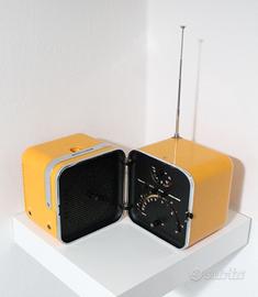 Radio cubo Brionvega TS502 gialla 