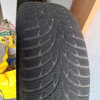 Pneumatici invernali 175/65R14 con cerchi