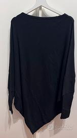 Maglia nera asimmetrica
