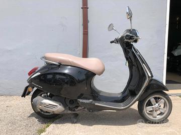 Piaggio Vespa 50 Primavera - 2010