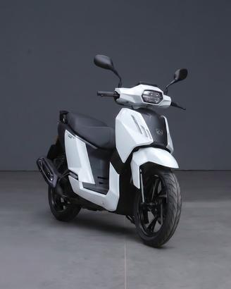 PEUGEOT Tweet 125