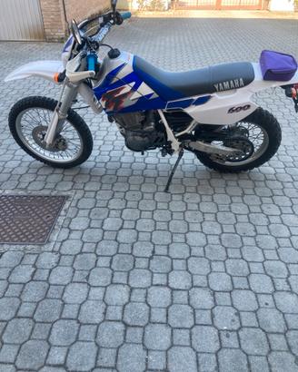 Yamaha TT 600 E