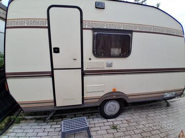 Caravan frankia 420