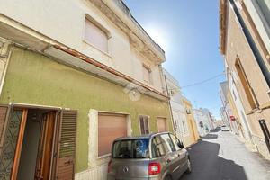 CASA INDIPENDENTE A RACALE