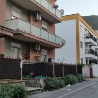 Pressi via Tommaso Natale - 5 Vani con terrazzo.