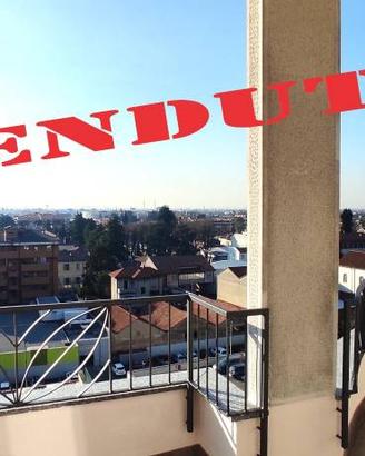 Attico / Mansarda di 176 m² con 4 locali a Seregno