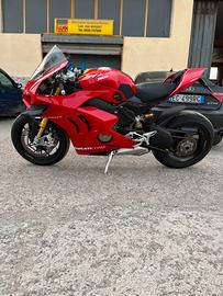 Ducati panigale v4s 2021