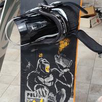 tavola snowboard con attacchi drake