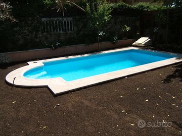 PISCINA IN VETRORESINA " IMPERO 65"