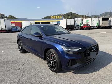 Audi Q8 Sport Quattro 55 TFSI 340CV full optional