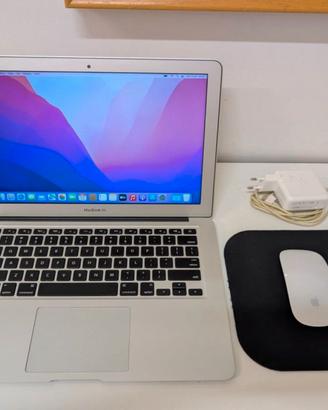 Mackbook Air 2017, 8gb RAM, 128gb + magic mouse