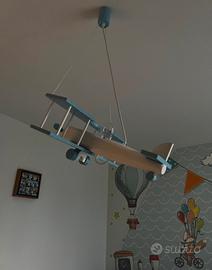 Lampadario a forna di aeroplano come nuovo