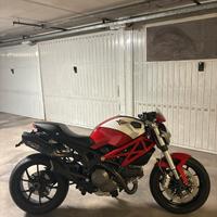 Ducati Monster 796