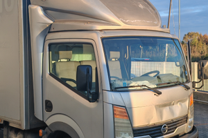 Camion Nissan cabstar