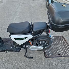  scooter elettrico