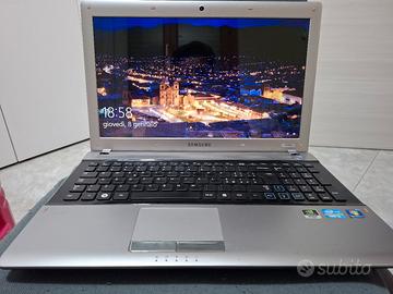 notebook pc portatile Samsung rv520