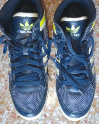 adidas Sneaker 