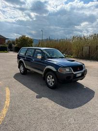 pajero sport gls