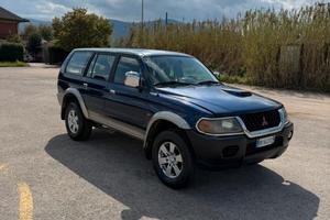 pajero sport gls