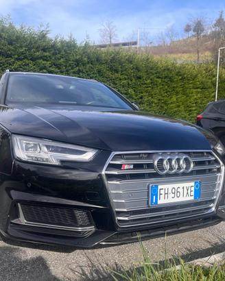AUDI S4 3.0 TFSI V6, 354CV