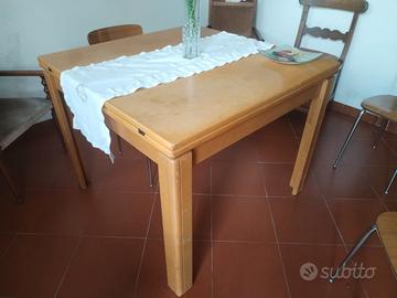 Tavolo in legno a portafoglio