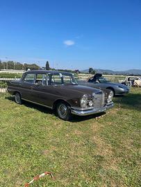 Mercedes 220 SE