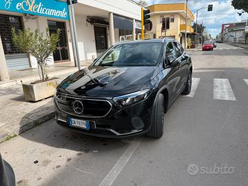 Mercedes eqa 250