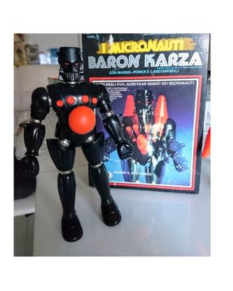 MICRONAUTA BARON KARZA
