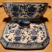 Burriera in ceramica decorata con coperchio